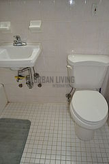 Apartment Midtown East - Bathroom