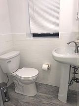 Apartment Fashion District - Bathroom