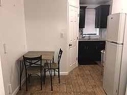 Apartment Fashion District - Living room