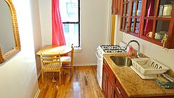 Apartment Fashion District - Living room