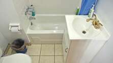 Apartment Fashion District - Bathroom