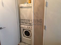 Modern residence Financial District - Kitchen