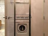 Modern residence Financial District - Bathroom
