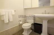 Moderner Wohnsitz Yorkville - Badezimmer