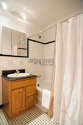 Apartment Midtown West - Bathroom