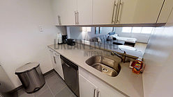 Apartment Theatre District - Kitchen