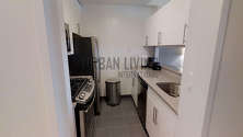 Apartment Theatre District - Kitchen
