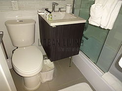 Apartment Midtown East - Bathroom