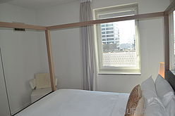 Apartment Theatre District - Bedroom 