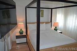 Apartment Theatre District - Bedroom 