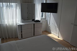 Apartment Theatre District - Bedroom 2