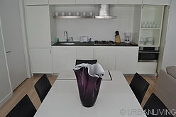 Apartment Theatre District - Kitchen