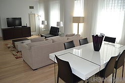 Apartment Theatre District - Living room