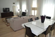 Apartment Theatre District - Living room