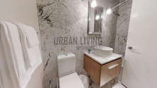 Modern residence Financial District - Bathroom