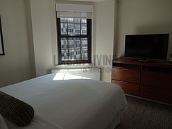 Apartment Midtown East - Bedroom