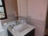 Apartment Midtown East - Bathroom