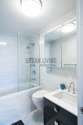 Apartment Yorkville - Bathroom