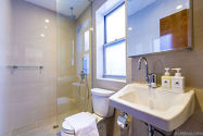 Apartment Chelsea - Bathroom
