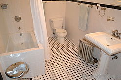 Townhouse Bedford Stuyvesant - Bathroom