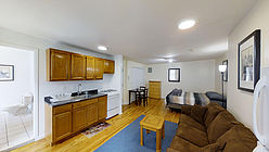 Apartment Fashion District - Living room