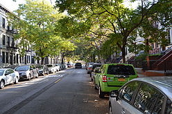 Дом Crown Heights