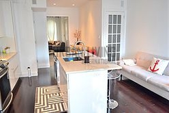 Дом Crown Heights - Гостиная