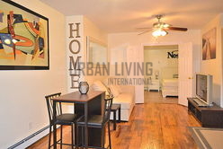 Haus Crown Heights - Wohnzimmer