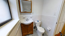 Apartment Fashion District - Bathroom