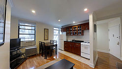 Apartment Fashion District - Living room