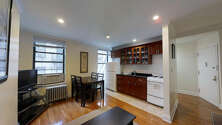 Apartment Fashion District - Living room