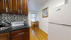 Apartment Fashion District - Kitchen