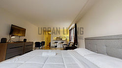 Apartment Theatre District - Living room