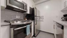 Apartment Theatre District - Kitchen