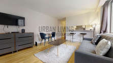 Apartment Theatre District - Living room