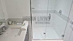 Apartment Midtown East - Bathroom 2