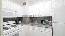 Apartment Yorkville - Kitchen