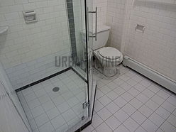 Townhouse Bronx - Bathroom 2