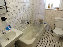 Townhouse Bronx - Bathroom