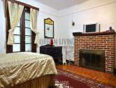Townhouse Bronx - Bedroom 
