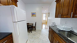 Apartment Astoria - Kitchen