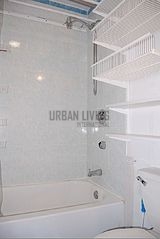 Apartment Harlem - Bathroom