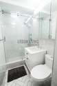 Apartment Yorkville - Bathroom