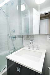 Apartment Yorkville - Bathroom