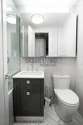 Apartment Yorkville - Bathroom