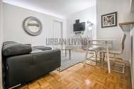 Apartment Hell's Kitchen - Living room