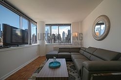 Apartment Hell's Kitchen - Living room