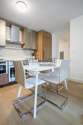 Apartment Sutton - Kitchen