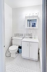 Apartment Yorkville - Bathroom