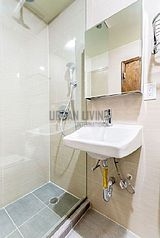 Apartment Murray Hill - Bathroom